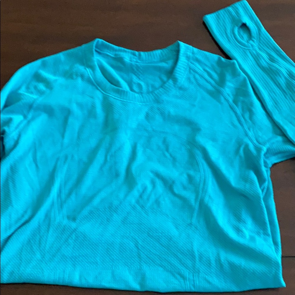 Like-New Lilulemong LS Swiftly, Size 8